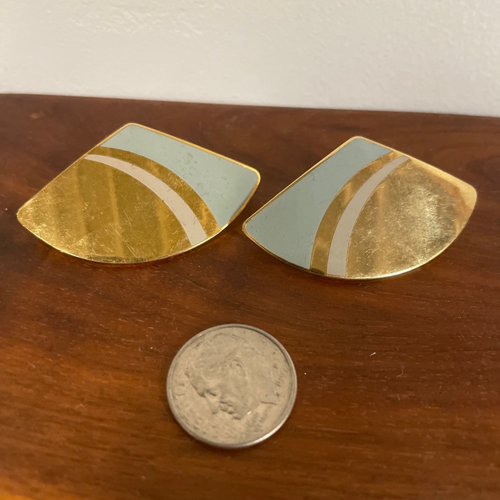 Laurel Birch fan earrings
